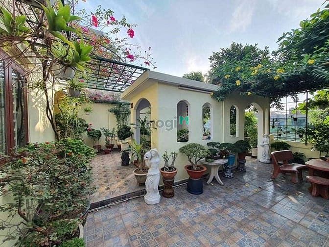Hình ảnh Biệt thự nghệ thuật, Nhà của đạo diễn nghệ sĩ ưu tú, 205m, Chỉ 52 tỷ