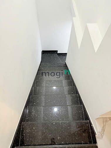 Hình ảnh Bán căn Shophouse 1 trệt 1 lầu mặt bằng kinh doanh mặt tiền đường số 7