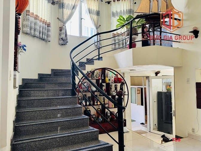 Hình ảnh Biệt thự siêu đẹp tâm huyết gia chủ 268m2 giá 11 tỷ cần bán P.Tân Mai