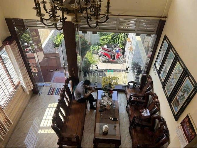 Hình ảnh Bán nhà 1 hầm 4 tầng - thang máy - Phạm Văn Đồng - chỉ 12.9 tỷ