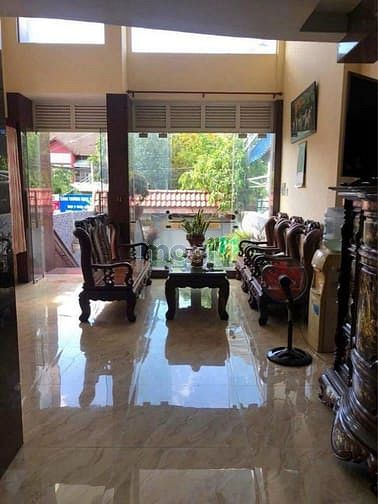 Hình ảnh Bán nhà 1 hầm 4 tầng - thang máy - Phạm Văn Đồng - chỉ 12.9 tỷ