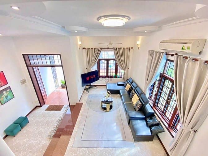 Hình ảnh Cho thuê Biệt thự 20x35 đường Nguyễn Ư Dĩ, phường Thảo Điền, Quận 2