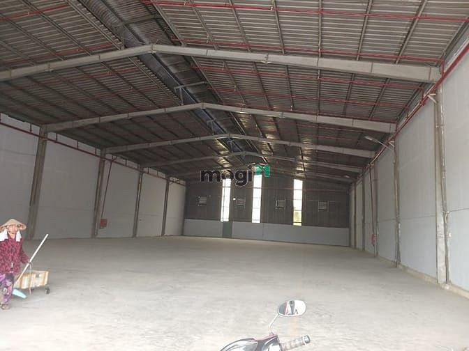 Hình ảnh Cho Thuê Xưởng Lái Thiêu Thuận An. Dt: 1000m Giá: 45tr pccc, container