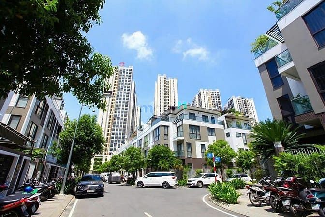 Hình ảnh Cho thuê nhà phổ Hà Đô centrosa, phường 12, Quận 10