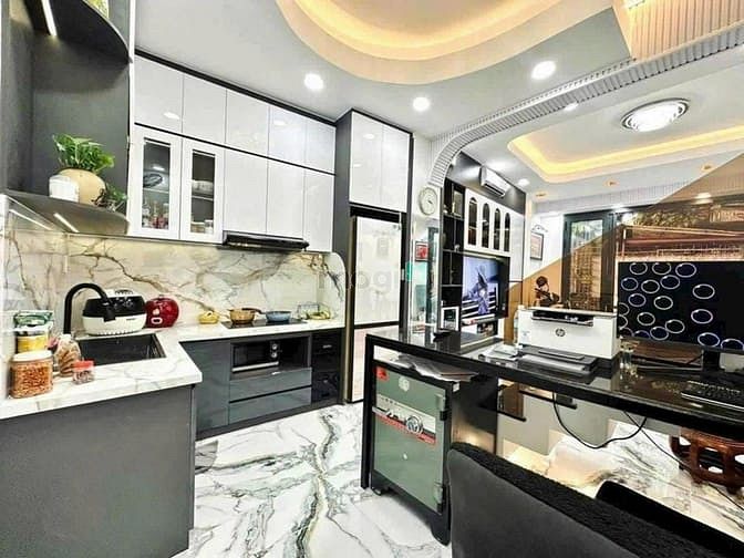 Hình ảnh Siêu Phảm Mặt Tiền 4Tầng Cầm Bá Thước, P7, PN