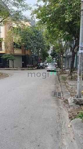 Hình ảnh bán đất phân lô liền kề Mậu Lương- 50m2 giá 10,3 tỷ, đất vuông k lỗi