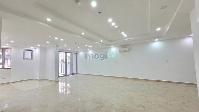 Hình ảnh Cho thuê mặt bằng Shop Scenic Valley 1, 100m2, sàn trống làm văn phòng