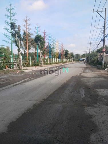 Hình ảnh Bán đất Mặt tiền đường Phước Thiện,Đối diện Vinhomes Quận 9 giá nhỉnh