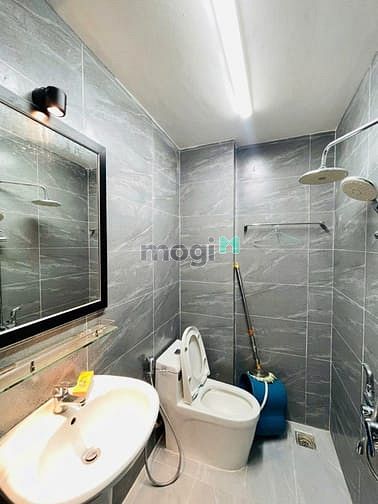 Hình ảnh Cho thuê nhà full nội thất Quận 10