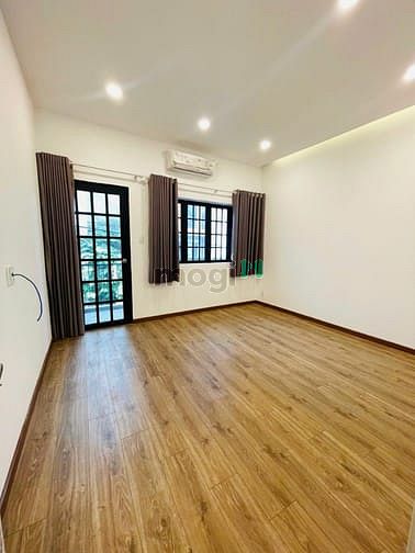 Hình ảnh Cho thuê nhà full nội thất Quận 10