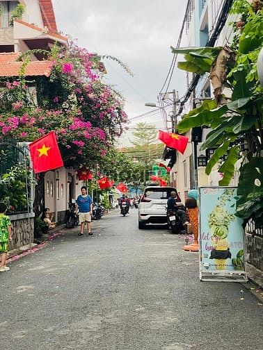 Hình ảnh Siêu hót! Bán lô đất HXT Bùi Đình Túy, ( DT: 6x16,5m & XDM: 5 Tầng )
