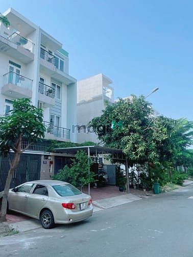 Hình ảnh Cho thuê nhà nguyên căn 3 lầu view thoáng đẹp 4PN giá cực rẻ 15Tr/th