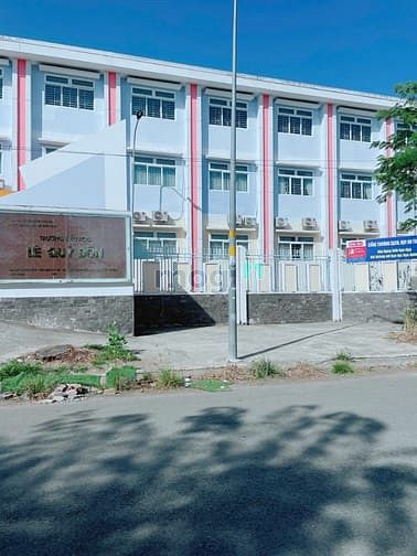 Hình ảnh Cho thuê nhà nguyên căn 3 lầu view thoáng đẹp 4PN giá cực rẻ 15Tr/th