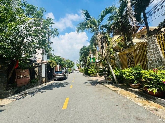 Hình ảnh Bán đất đường 6 phường Tân Tiến cũ cách Phan Trung 50m sổ hồng 188m2