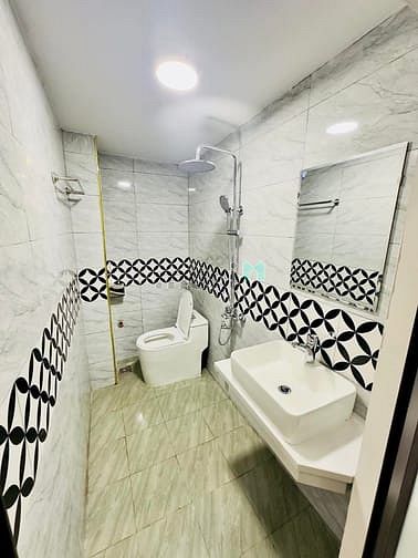 Hình ảnh Duy Nhất Và Hiếm Phố Cầu Giấy DT42m2+5T Ngõ Đẹp Giá Chỉ 8.08 Tỷ