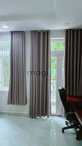 Hình ảnh Cho thuê nhà nguyên căn 3 lầu view thoáng đẹp 4PN giá cực rẻ 15Tr/th