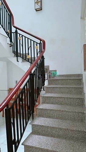 Hình ảnh Cho thuê nhà nguyên căn 3 lầu view thoáng đẹp 4PN giá cực rẻ 15Tr/th