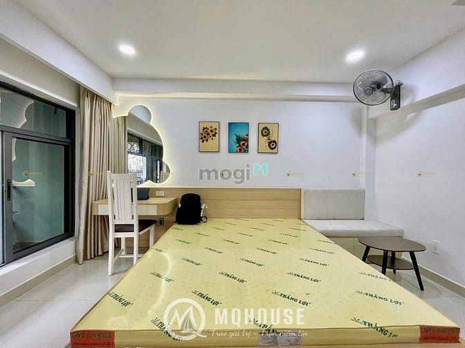 Hình ảnh Cho thuê CHDV tách bếp, ban công - Full nt mới 100% ngay khu Sân Bay