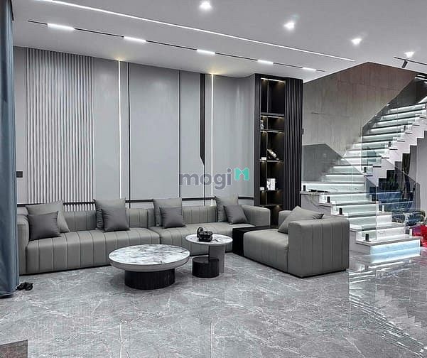 Hình ảnh Chú Sơn bán nhà đ.Lê Thị Bạch Cát,p11,q11,90m2,4,5tỷ,SHR,HĐT 21tr/T