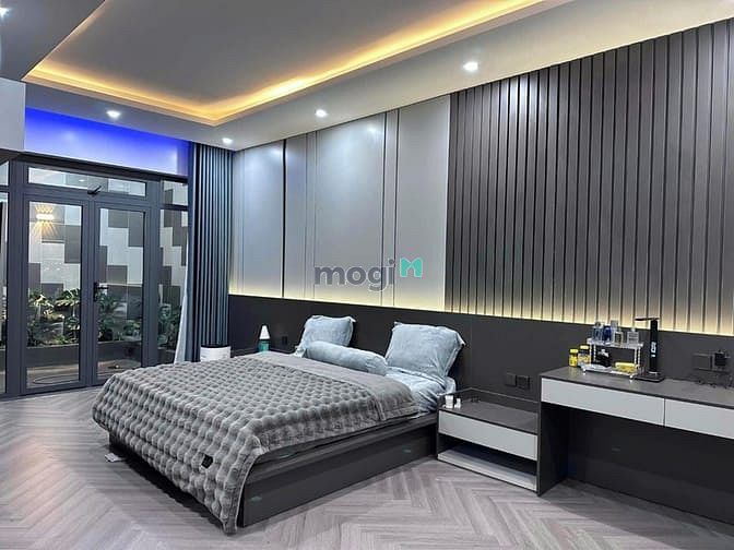 Hình ảnh Chú Sơn bán nhà đ.Lê Thị Bạch Cát,p11,q11,90m2,4,5tỷ,SHR,HĐT 21tr/T