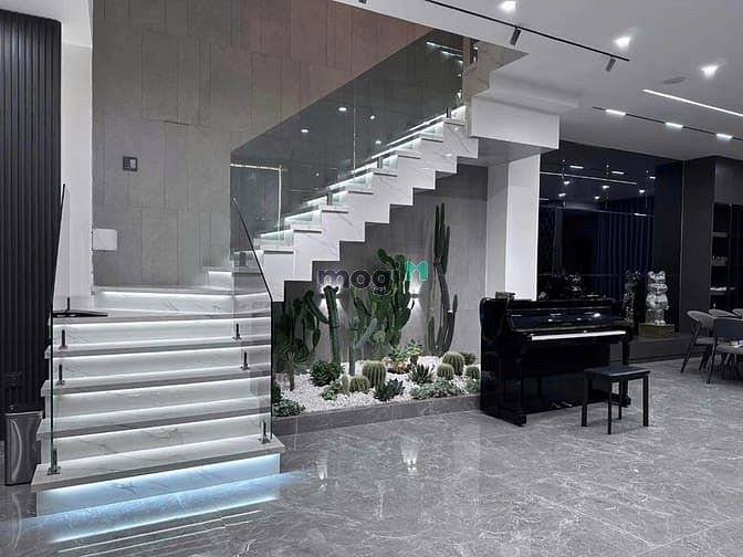 Hình ảnh Chú Sơn bán nhà đ.Lê Thị Bạch Cát,p11,q11,90m2,4,5tỷ,SHR,HĐT 21tr/T