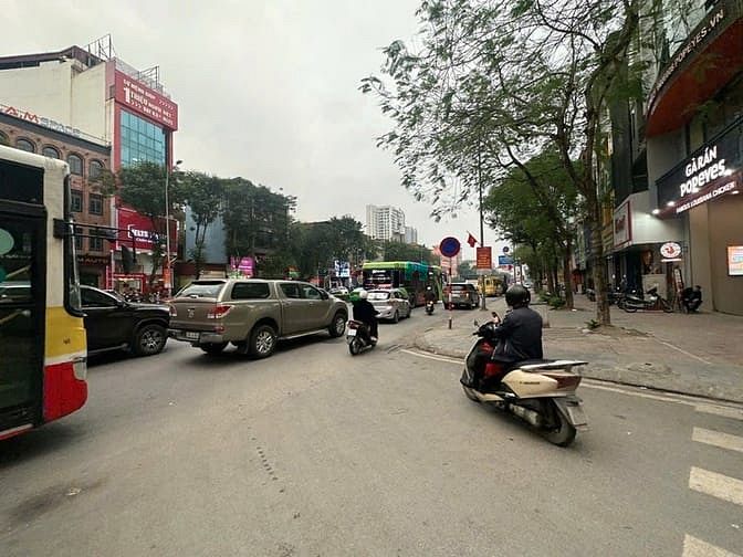 Hình ảnh Bán đất phố Nguyễn Văn Cừ - Kinh doanh - ô tô - thoáng sau, 90m 12tỷ
