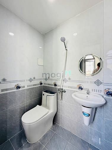 Hình ảnh Bán nhanh căn ở Phạm Phú Thứ,Q6, giá. 2tỷ760, DT 66.5m2, có sổ riêng.