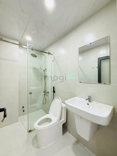 Hình ảnh Bán nhanh căn ở Phạm Phú Thứ,Q6, giá. 2tỷ760, DT 66.5m2, có sổ riêng.