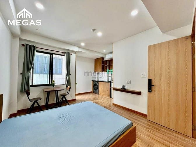 Hình ảnh Studio Ban Công Ngay Emart Phan Văn Trị