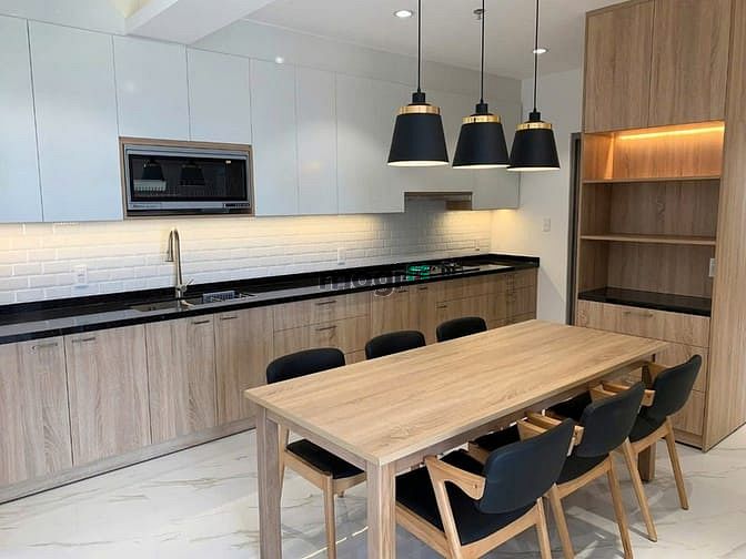 Hình ảnh Bán CHCC Hưng Phúc, DT 98m2, TK 3PN, 2WC, NTDD, ô xe hầm,giá bán 8 tỷ