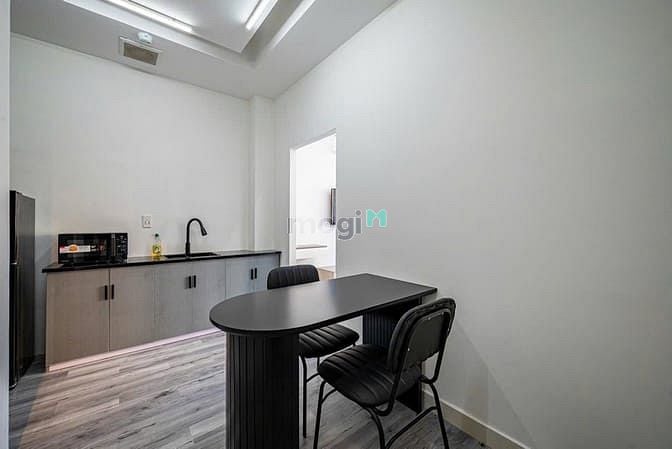 Hình ảnh CHDV 1Pn Ngay Công Viên Lê Văn Tám_Cầu Bông Q1