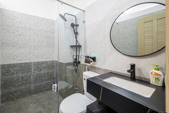 Hình ảnh CHDV 1Pn Ngay Công Viên Lê Văn Tám_Cầu Bông Q1