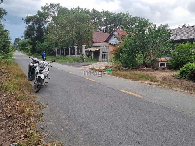 Hình ảnh Bán 1359m2 đất MT đường Cây Gõ. Giá 9 tỷ
