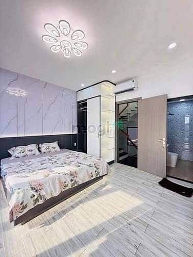 Hình ảnh cho thuê nhà hẻm 590/ Cách Mạng Tháng Tám, phường 11, quận 3