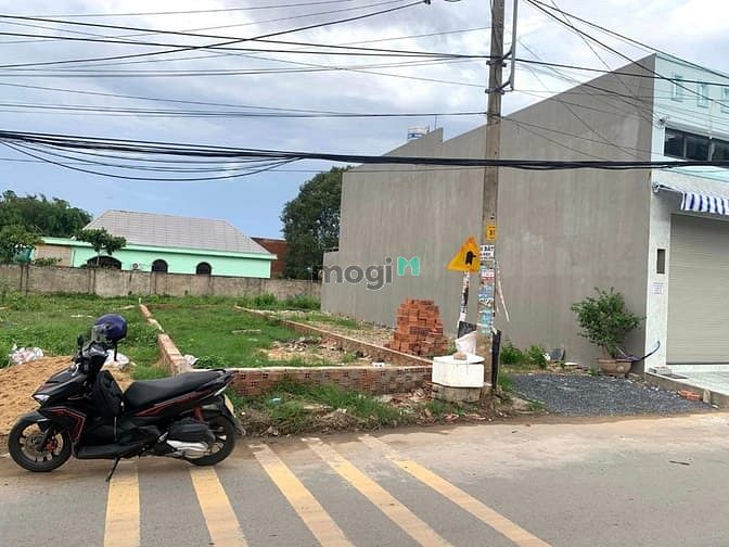 Hình ảnh Bán Mặt Tiền Đường 8 Long Phước, mt kinh doanh