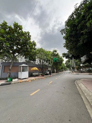 Hình ảnh Bán Đất góc 2MT đường Bình Lợi P13 Bình Thạnh view sông dt:281m2