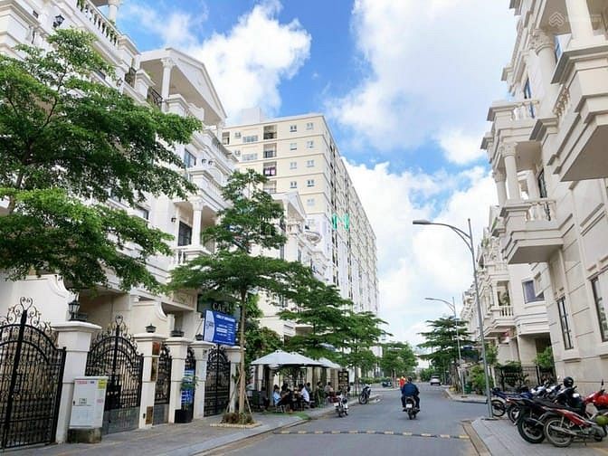 Hình ảnh Cho Thuê Nhà Mặt Tiền Khu dân cư Cityland cao cấp  Trần Thị Nghỉ, P7