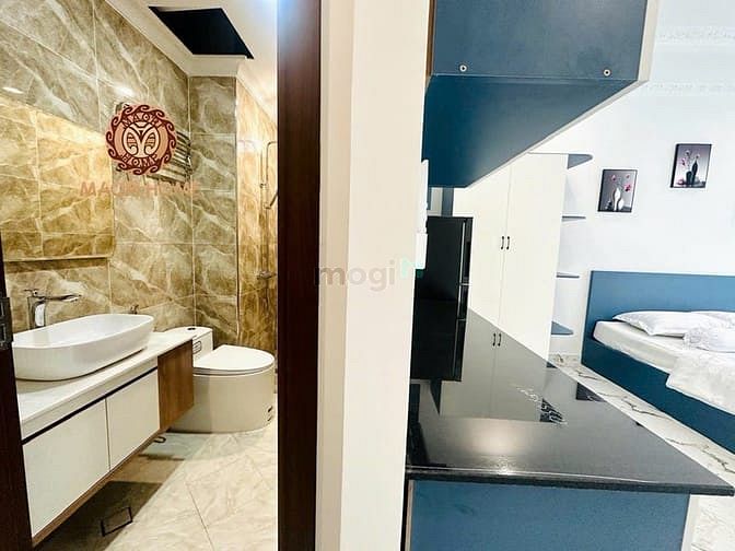 Hình ảnh Thuê Phòng ban công to Quận 5 gần Đại học Y Dược , Đại Học Kinh Tế UEH