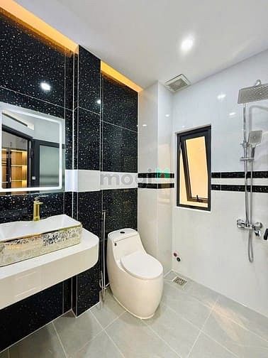 Hình ảnh Bán gấp căn nhà phố tại Đồng Đen,P14,Q.Tân Bình.Giá 4tỷ340tr.SHR