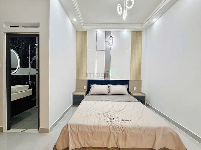 Hình ảnh Bán gấp căn nhà phố tại Đồng Đen,P14,Q.Tân Bình.Giá 4tỷ340tr.SHR