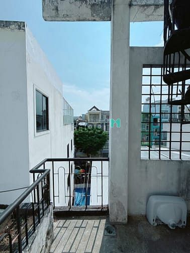 Hình ảnh Tôi cần bán gấp Căn nhà 4 Tầng - 5 PN,Đường Cao Văn Lầu giá 5,5 Tỷ