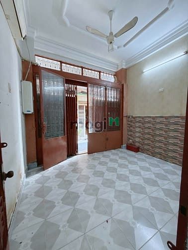 Hình ảnh Tôi cần bán gấp Căn nhà 4 Tầng - 5 PN,Đường Cao Văn Lầu giá 5,5 Tỷ
