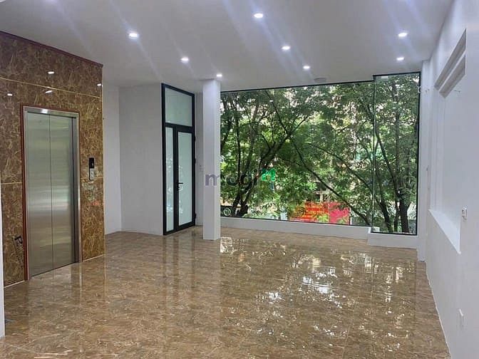 Hình ảnh Cho thuê mặt bằng Thái Hà- Đống Đa  thông sàn, thang máy, riêng biệt,