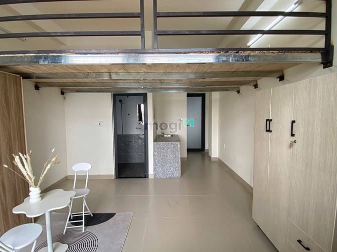 Hình ảnh DUPLEX CỰC XỊN GẦN IUH Full nội thất có máy lạnh và thang máy