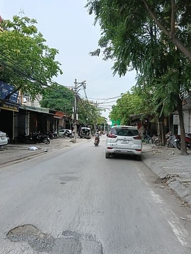 Hình ảnh Mảnh đất vàng trong làng bđs còn sót lại