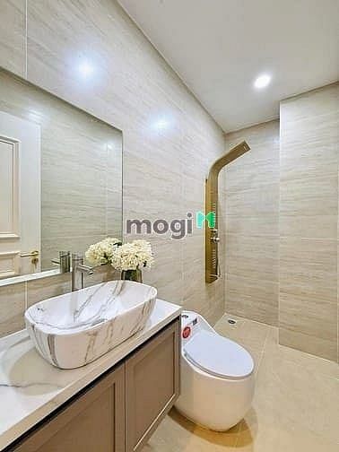 Hình ảnh Bán nhanh nhà hẻm Hoà Hoả, P4, Q10, DT 64m2, giá 4tỷ500tr, sổ riêng.