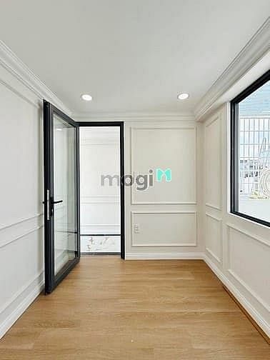 Hình ảnh Bán nhanh nhà hẻm Hoà Hoả, P4, Q10, DT 64m2, giá 4tỷ500tr, sổ riêng.