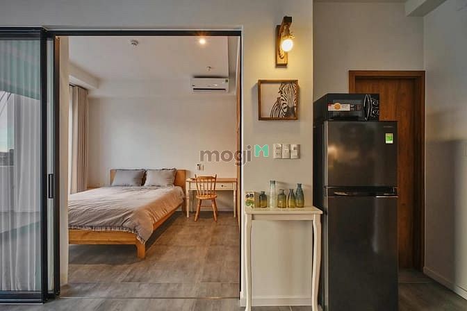 Hình ảnh Ban Công 1 Phòng Ngủ Siêu To Thoáng mát