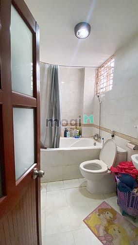Hình ảnh Bán nhà biệt thự sân vườn 4x30 vuông đẹp HXH không lộ giới