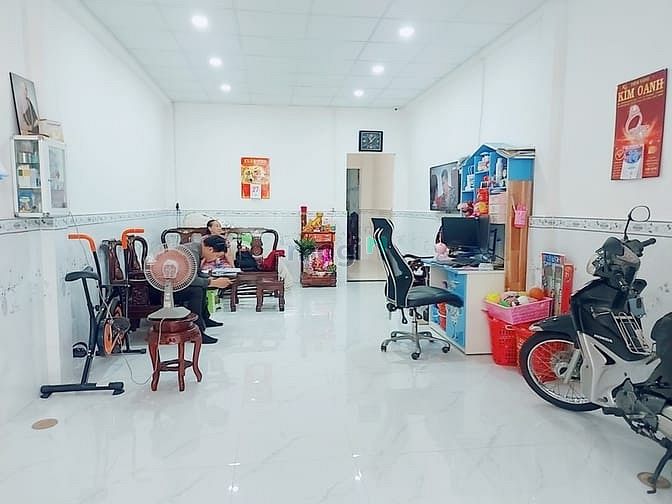 Hình ảnh Hẻm Oto Đất Thánh - Phường 6, Tân Bình - DT:4.7x20 - Chỉ 10.3 Tỷ